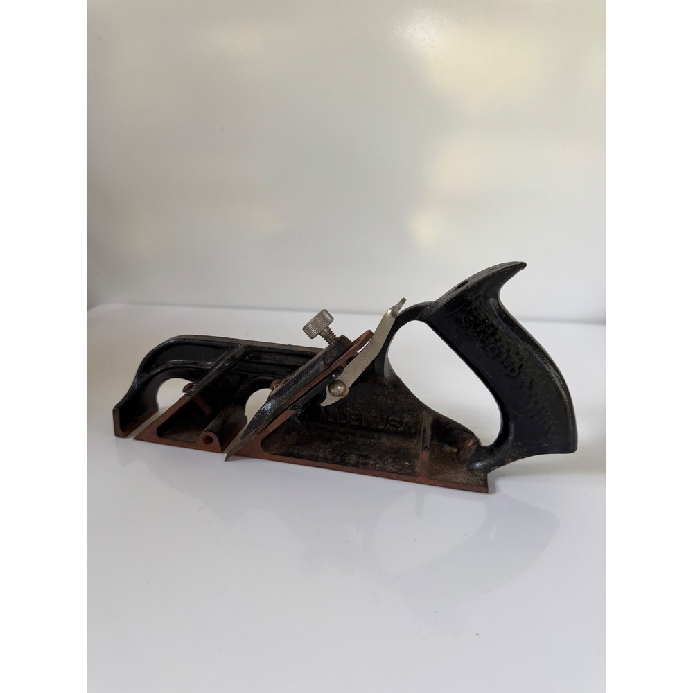 Vintage Unbranded Woodworking Hand Plane Made in USA Cast Iron Joinery Tool